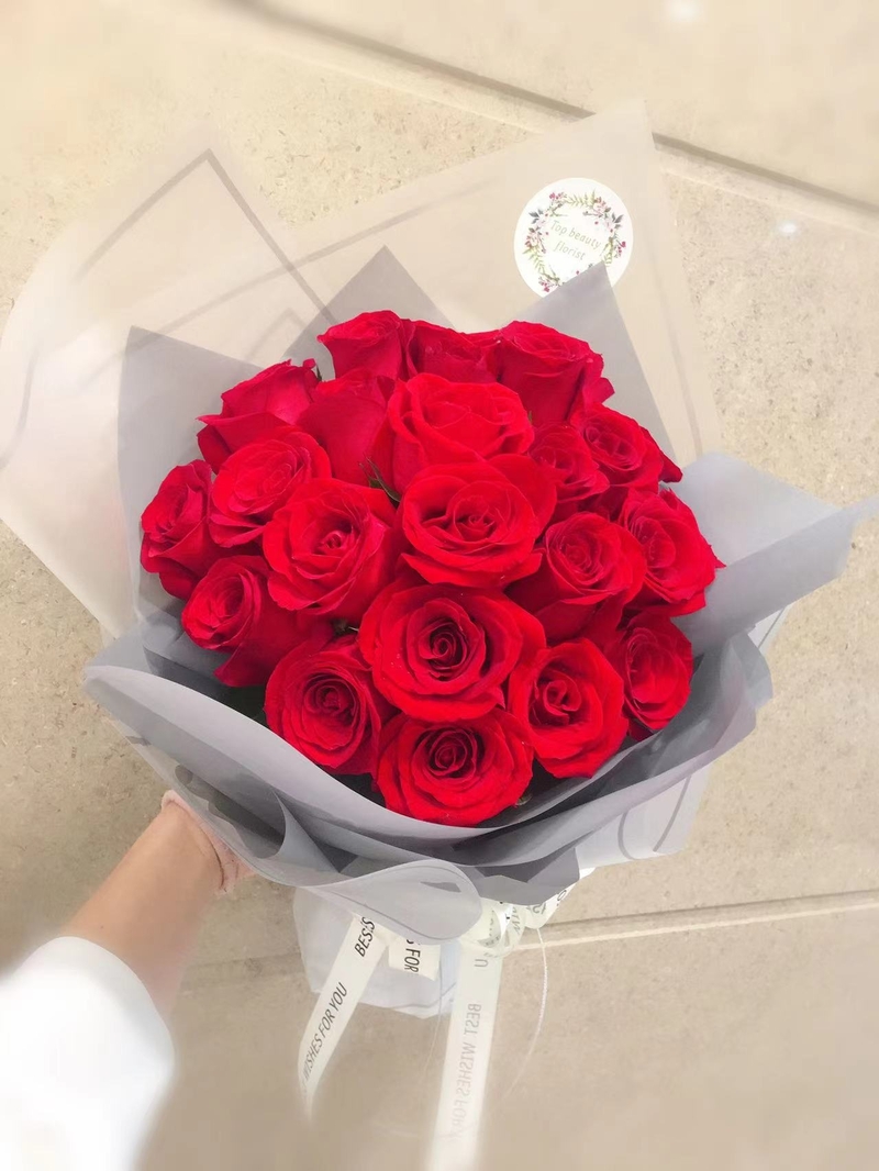 24枝玫瑰花束