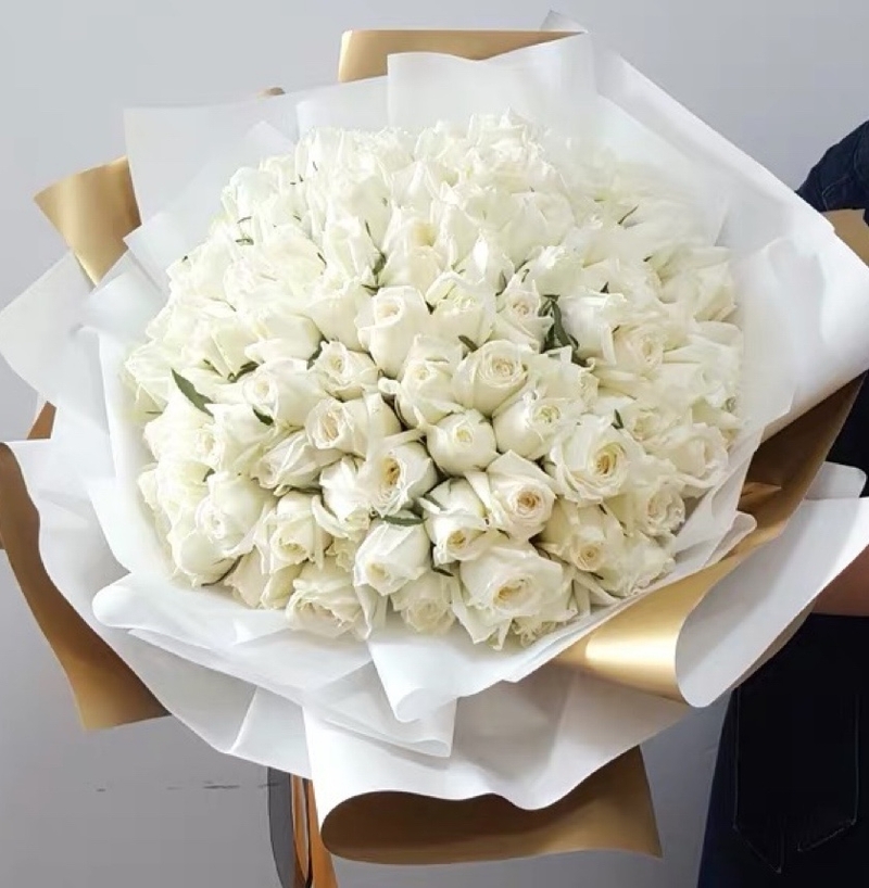 99枝玫瑰花束( 99 Roses Bouquet)