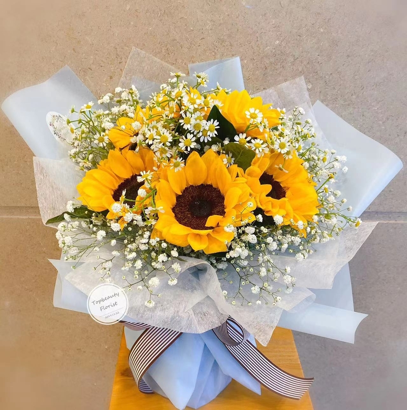 5枝向日葵洋甘菊花束(5 sunflowers bouquet)