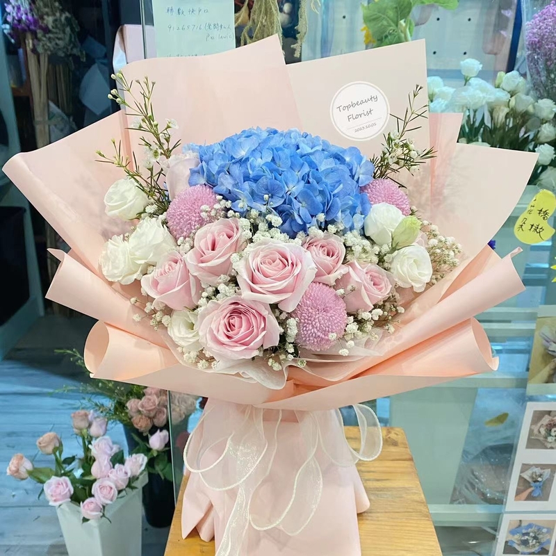 9枝玫瑰綉球乒乓菊桔梗花束( 9 Roses Hydrangeas Bouquet)