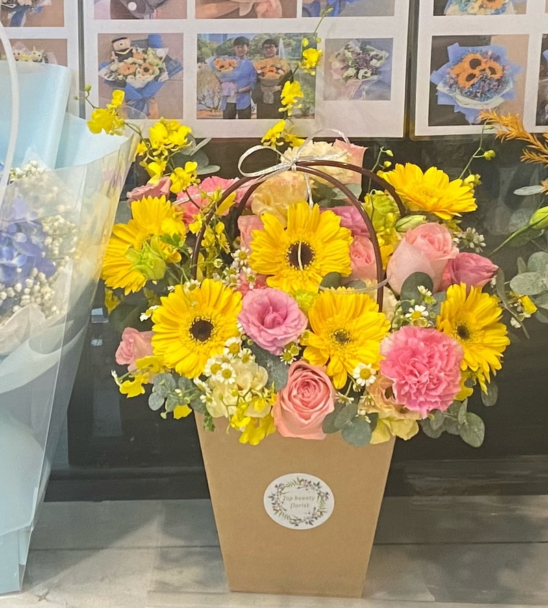 康乃馨玫瑰太阳菊手提花盒(大)