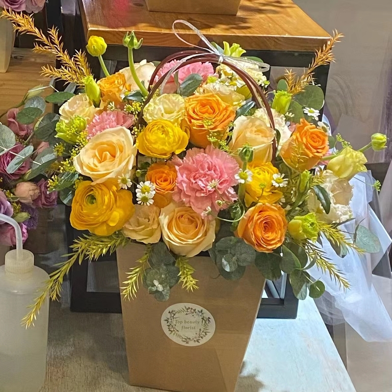 康乃馨玫瑰小牡丹手提花盒(大)